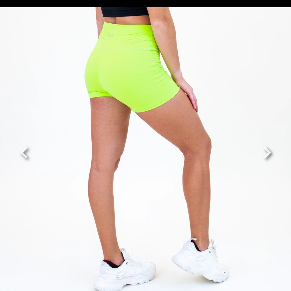 Fleo Ascend 3.25” Neon Green Shorts NWT